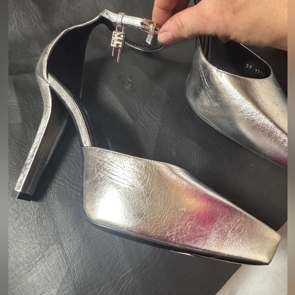 Givenchy G-lock platform pump - Picture 6 of 12